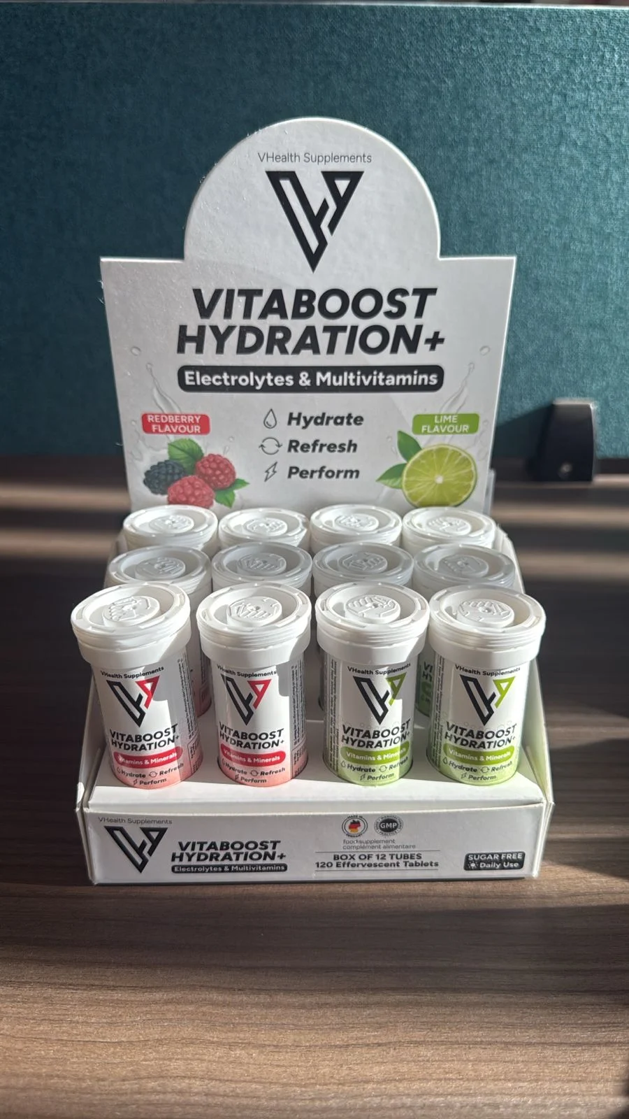 VITABOOST HYDRA + VITAMINE REDBURRY X 2 + PRESENTOIRE - Image 1